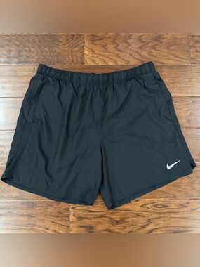 Nike Challenger Shorts Men’s XL Black Brief Lined Running Dri-Fit 7" DV9359